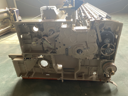 170cm ফ্যাব্রিক উইভিং মেশিন 1000 RPM টেক্সটাইল হাই স্পিড ওয়াটার জেট লুম