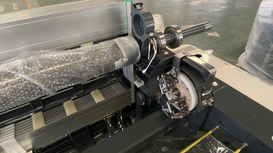 700 RPM এয়ার জেট লুমস ফাইবার গ্লাস ফ্যাব্রিক সিঙ্গেল নজল এয়ার জেট উইভিং মেশিন