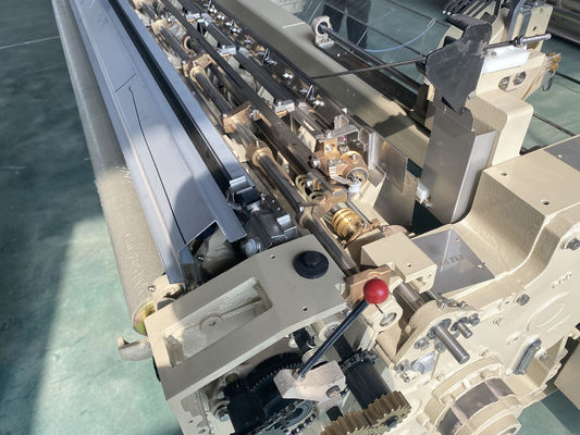 ফ্ল্যাট উইভিং ওয়াটার জেট টেক্সটাইল মেশিন 360 সেমি ওয়াটার জেট লুম ডবি